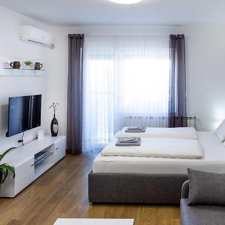 Mb Apartment 苏博蒂察 外观 照片