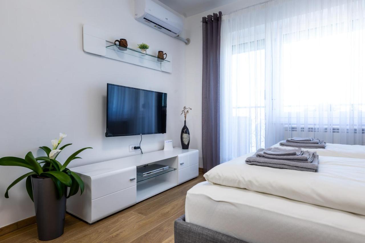 Mb Apartment 苏博蒂察 外观 照片