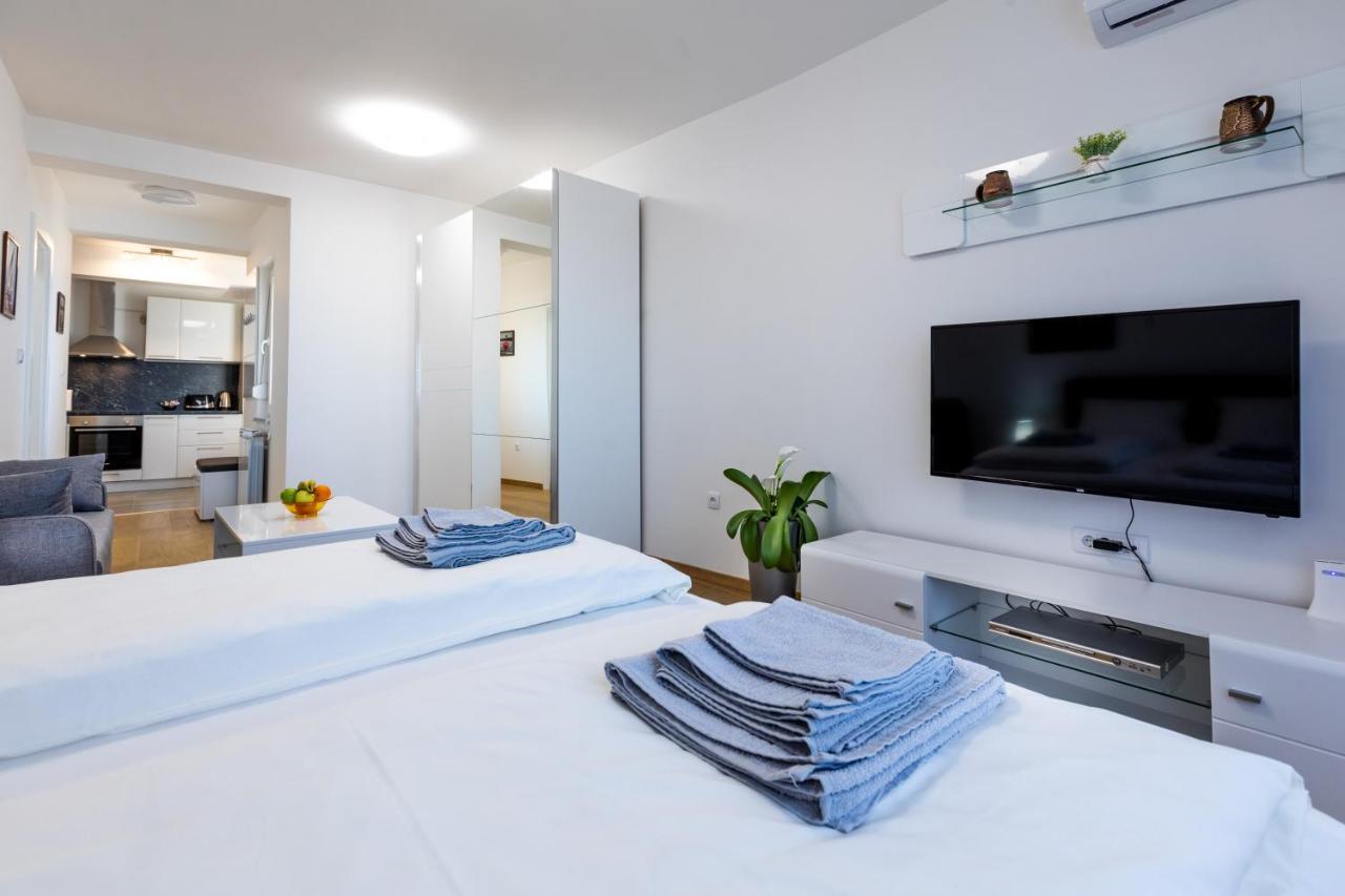 Mb Apartment 苏博蒂察 外观 照片