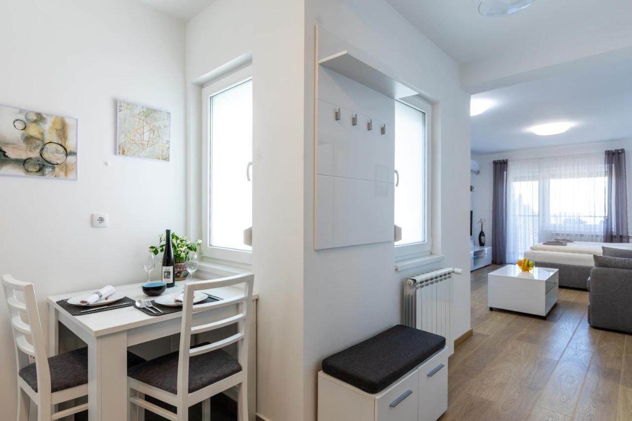Mb Apartment 苏博蒂察 外观 照片
